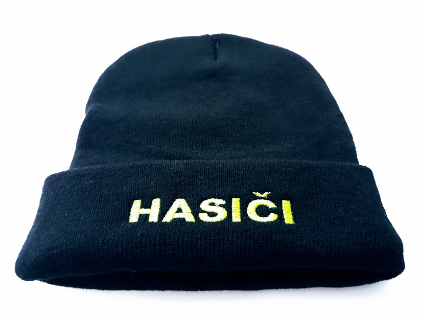 Zimní pletená čepice černá s nápisem HASIČI 