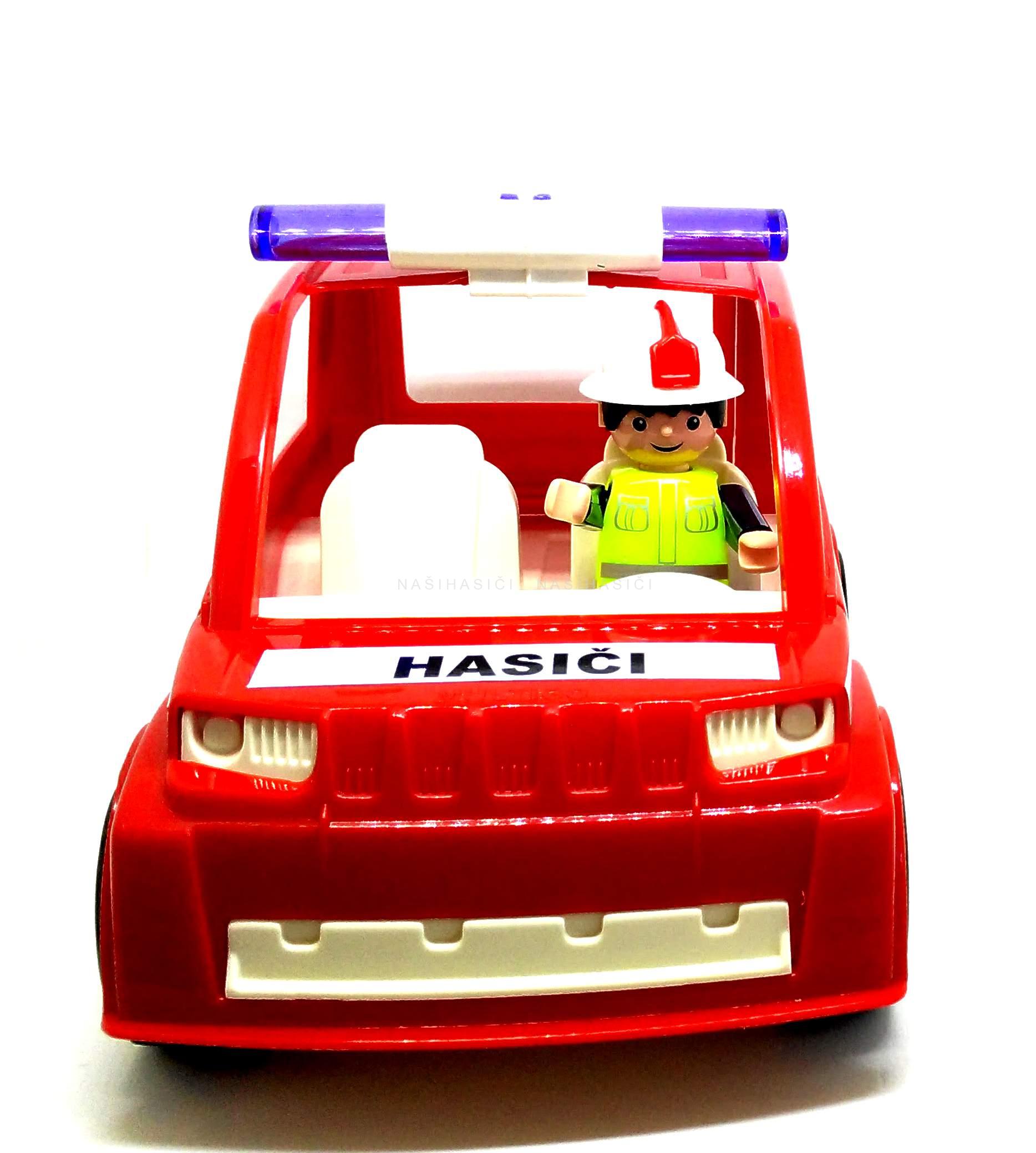 Hasičské auto s hasičem IGRÁČEK
