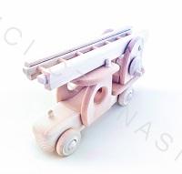 Dřevěné hasičské auto